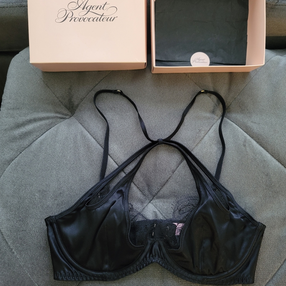 32C Black Agent Provocateur Robyn Bra